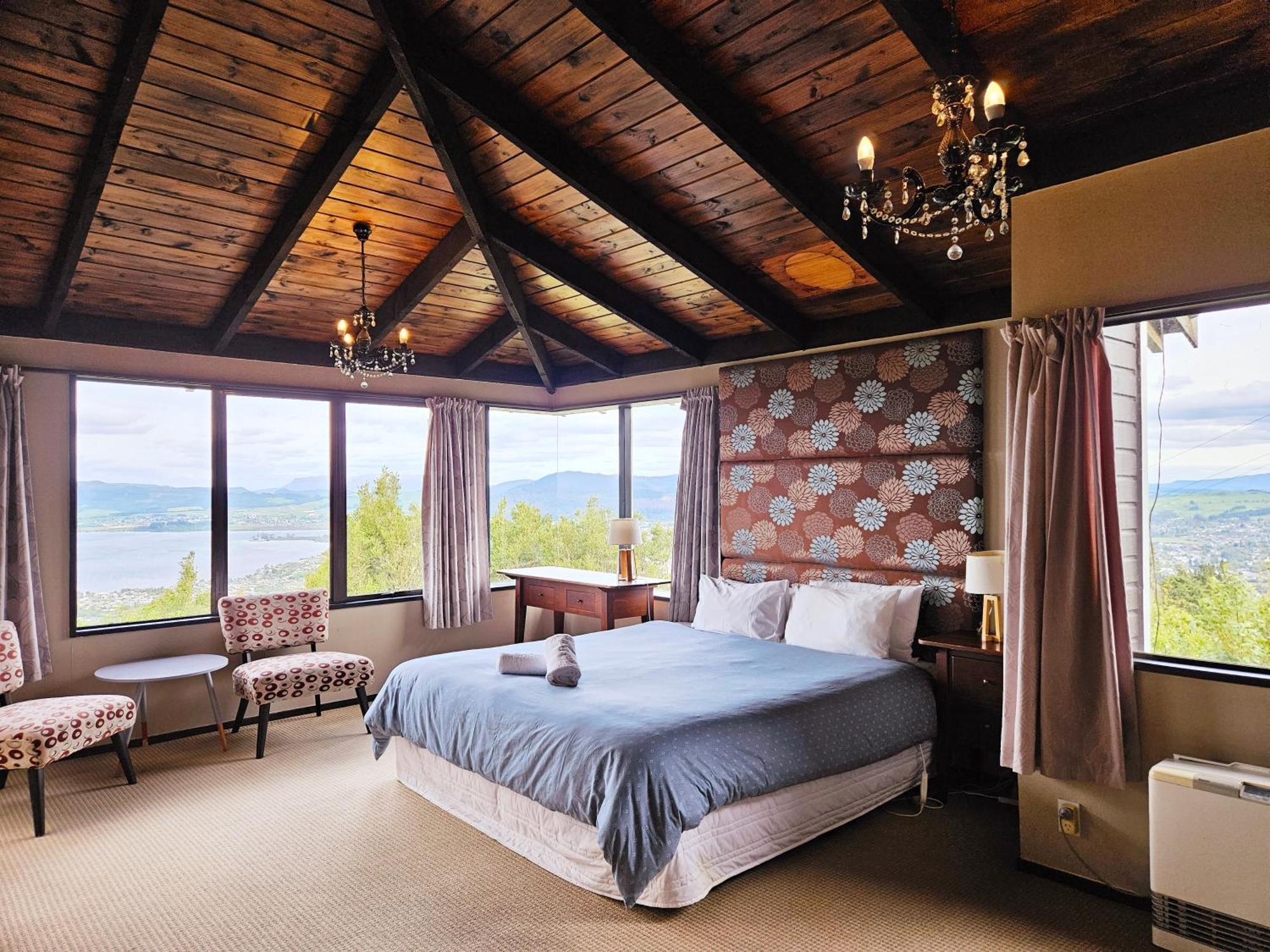 Aorangi Mountain Lodge Rotorua Buitenkant foto